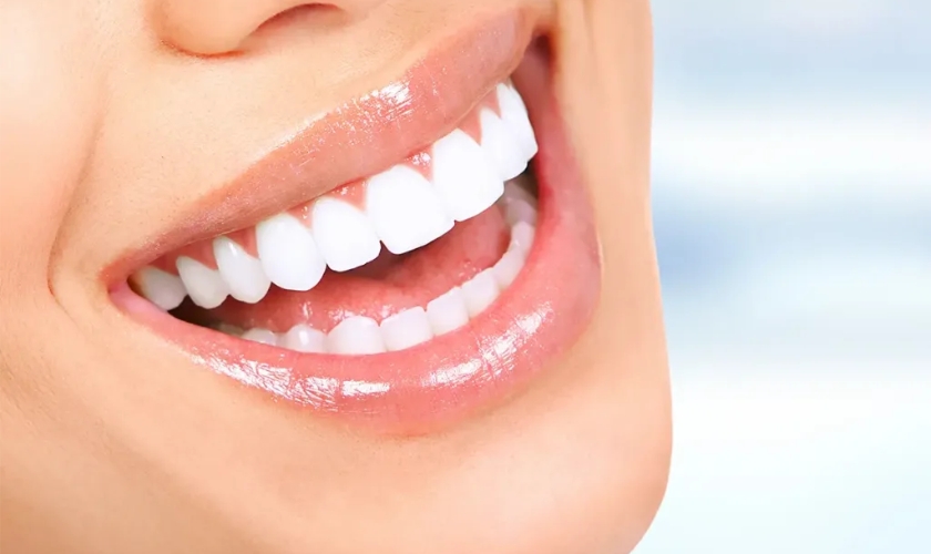 Top Hollywood Smile Expert Helping You Shine Bright on the Red Carpet